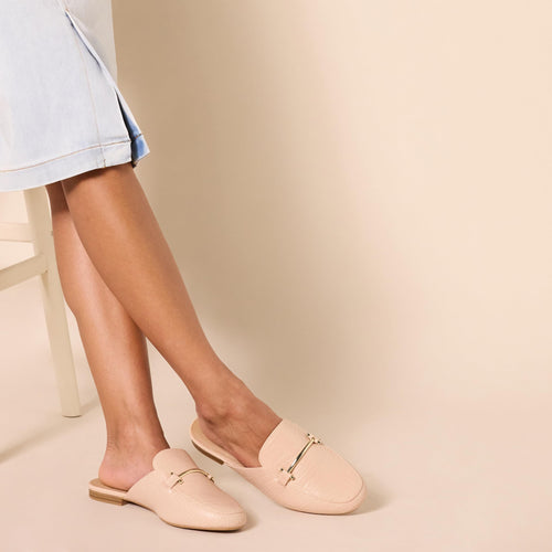 Amazon Essentials Women's Slip On Buckle Mule, Backless